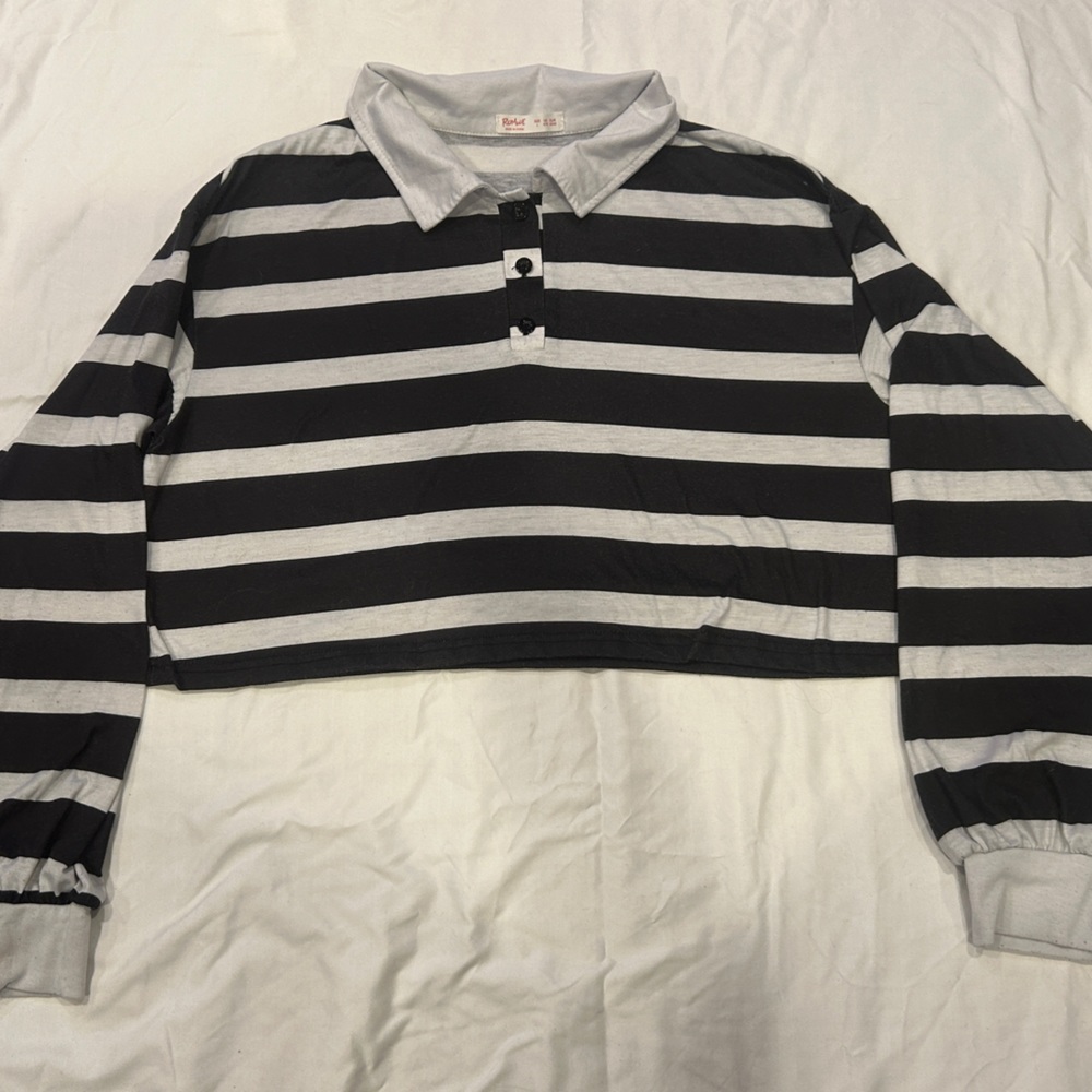 Striped Collared Long Sleeve Crop Top